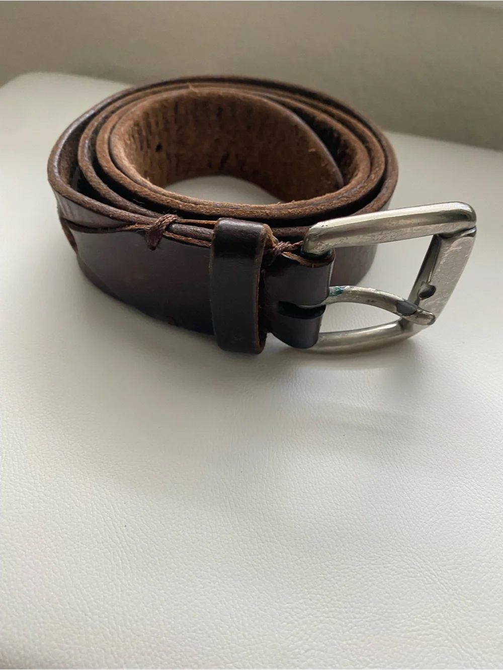 Fossil Vintage Distressed Dark Brown Genuine Leather Belt Silver Buckle 46”L